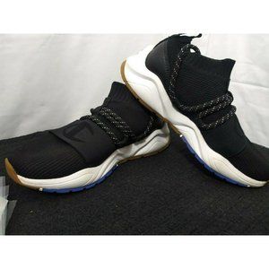 Champion Unisex Black White Pull On Shoe Size 5.5